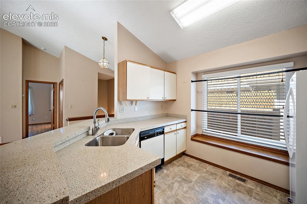 8643 Chancellor Drive Colorado Springs CO 80920