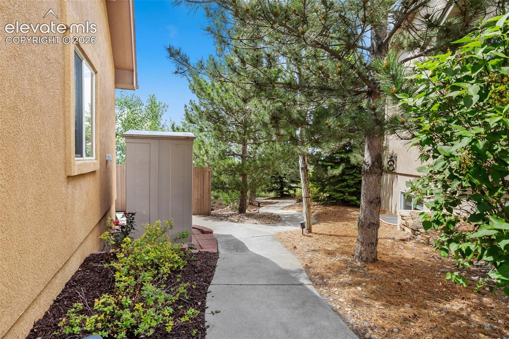 9952 Oak Knoll Terrace Colorado Springs CO 80920