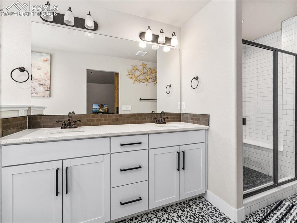 6043 Nash Drive Colorado Springs CO 80925