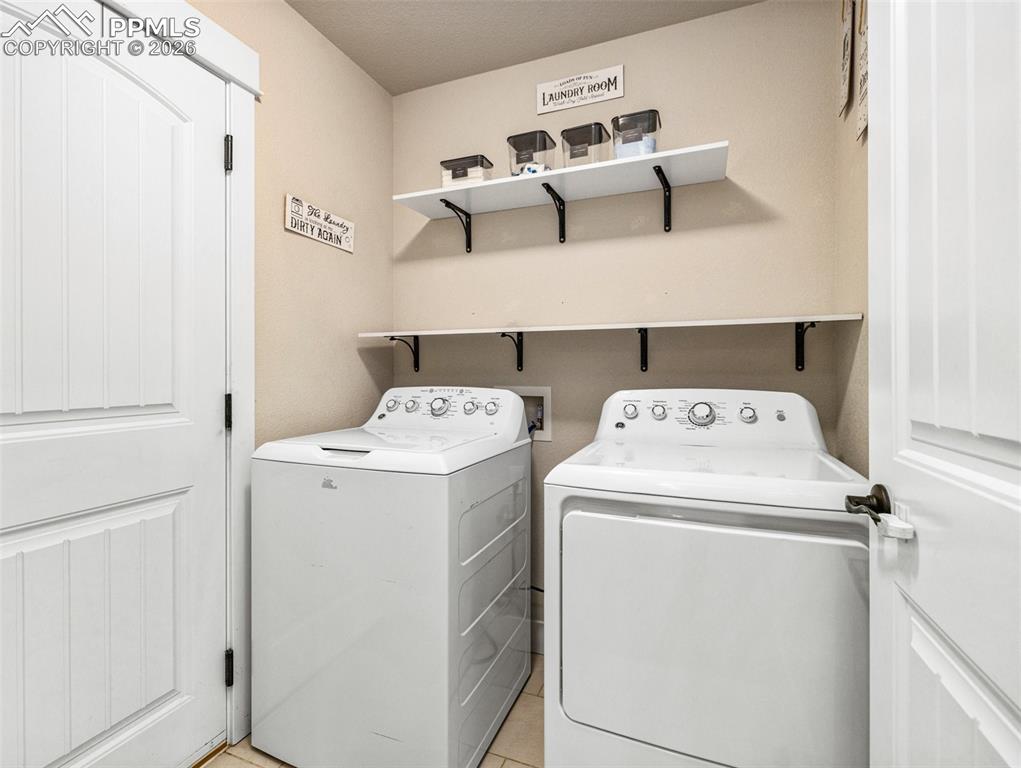 6043 Nash Drive Colorado Springs CO 80925