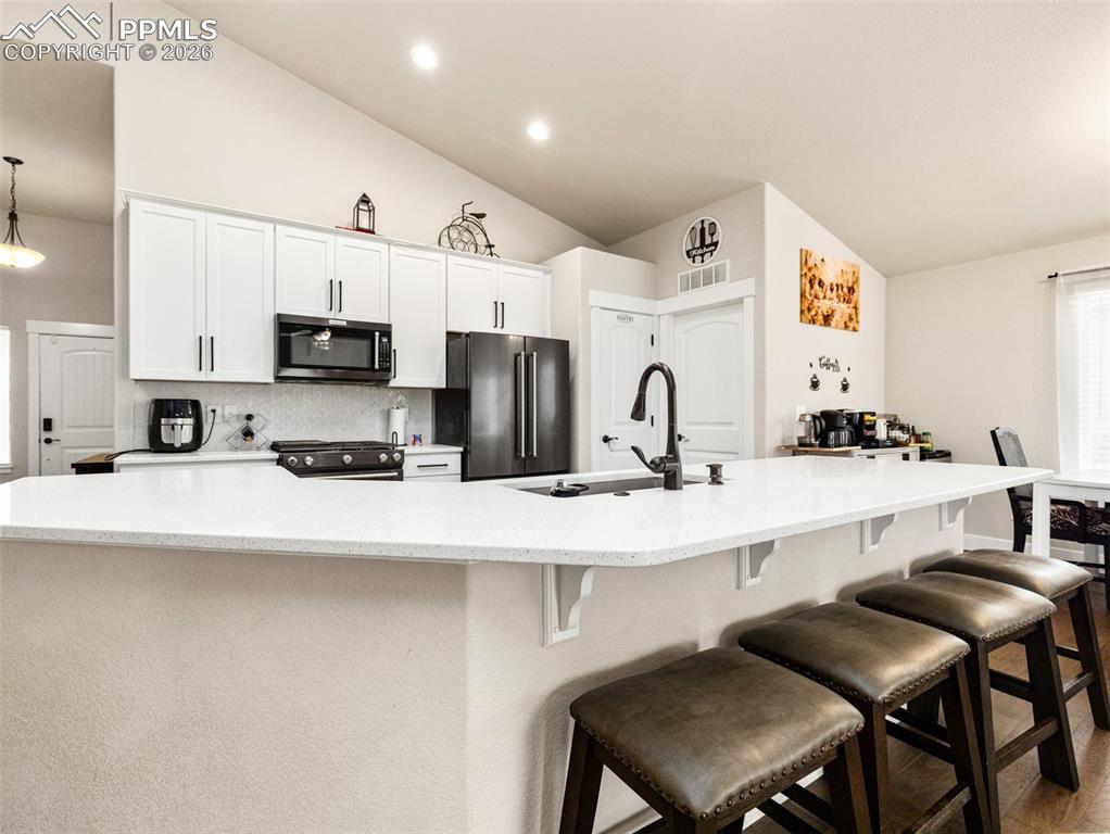 6043 Nash Drive Colorado Springs CO 80925