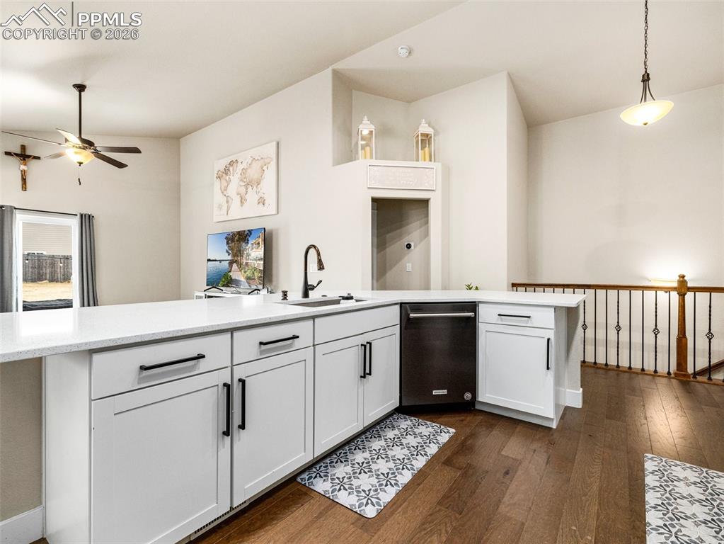 6043 Nash Drive Colorado Springs CO 80925