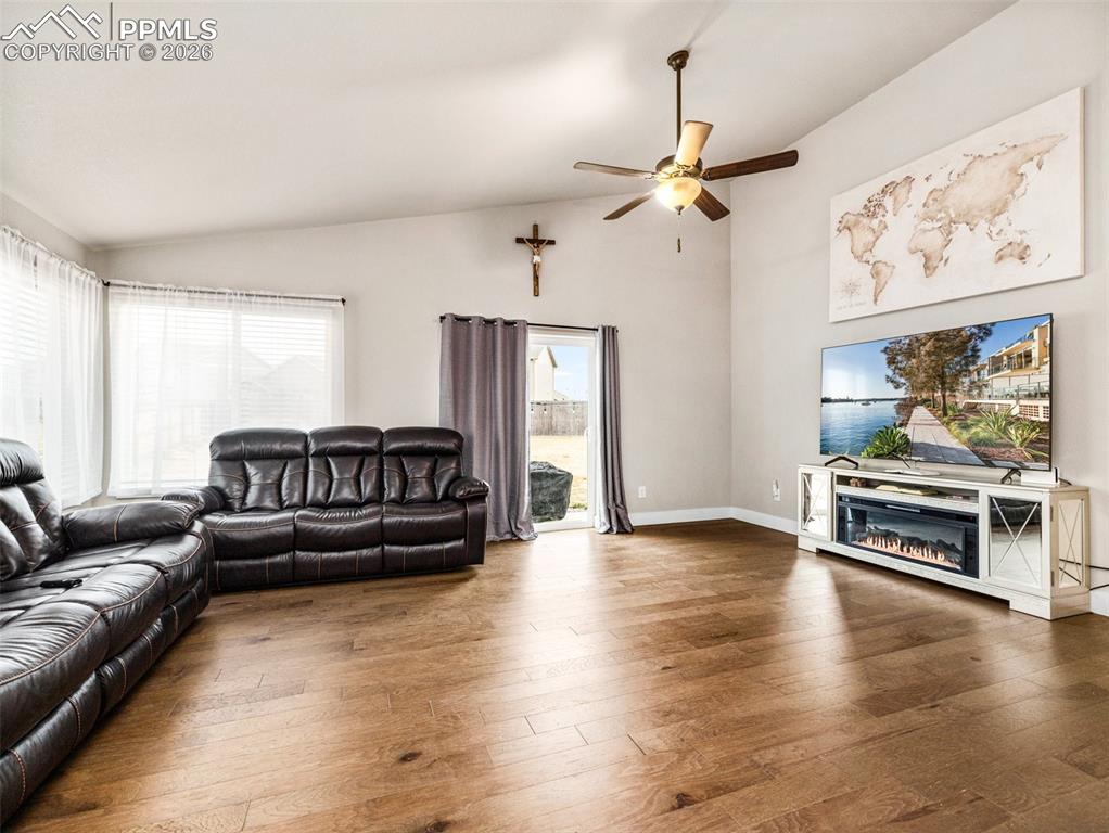 6043 Nash Drive Colorado Springs CO 80925