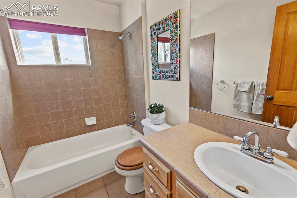 595 Bird Point Road Florissant CO 80816