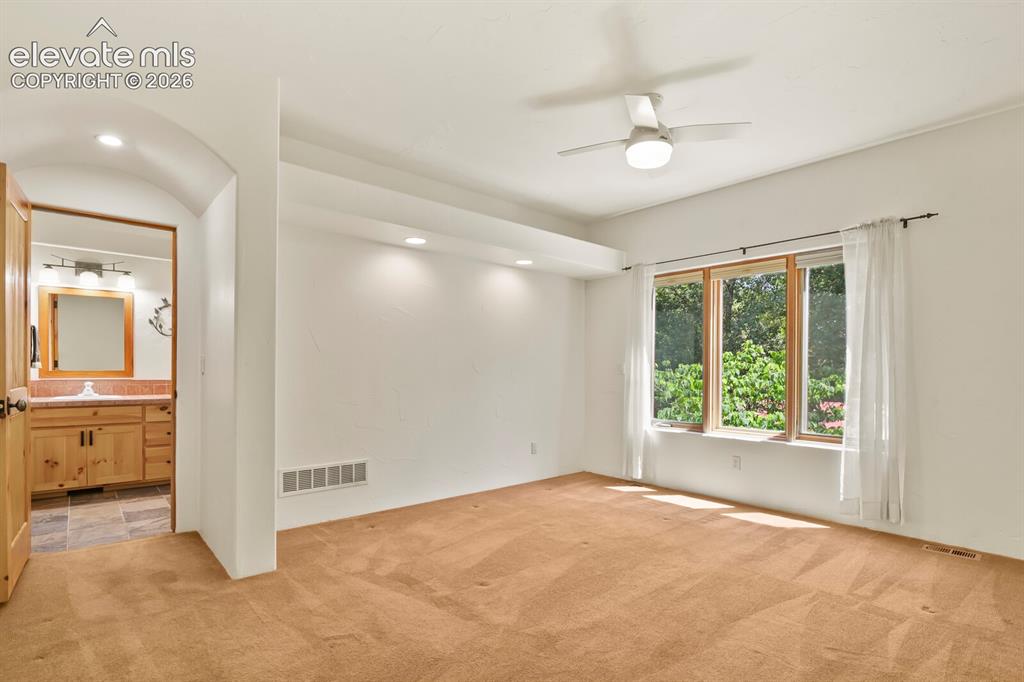 887 Oxford Lane Colorado Springs CO 80905