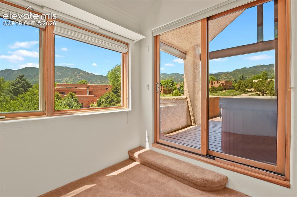 887 Oxford Lane Colorado Springs CO 80905