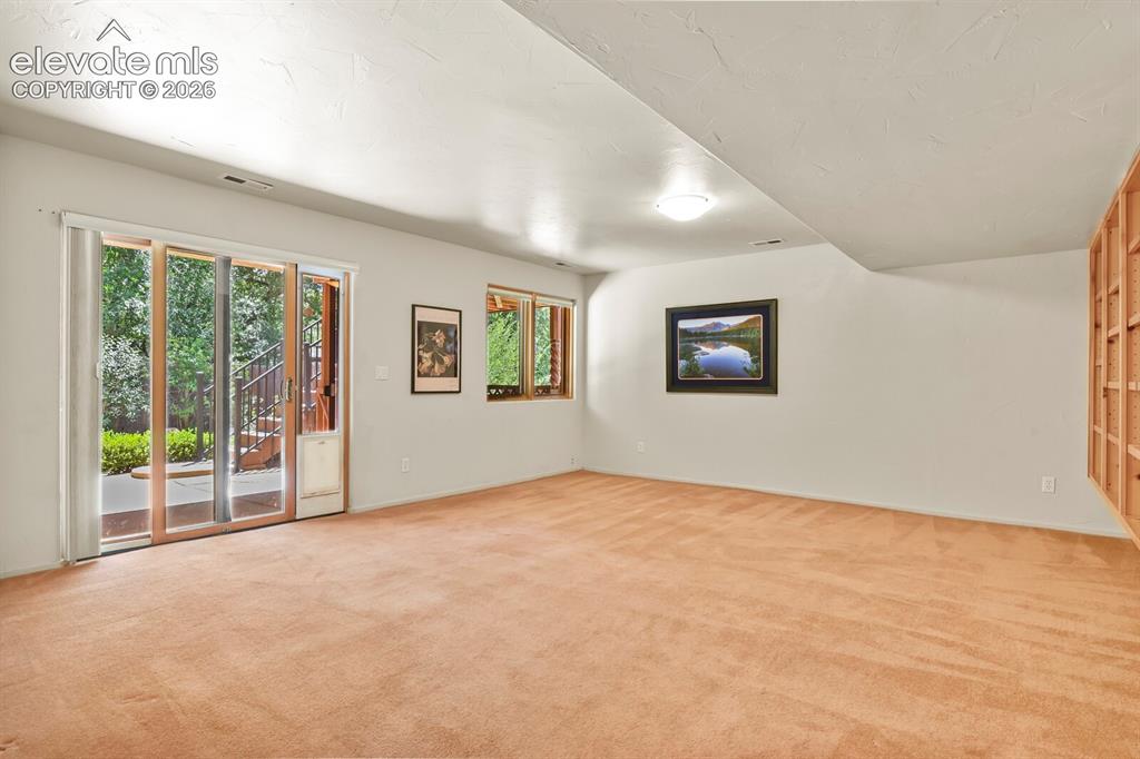 887 Oxford Lane Colorado Springs CO 80905