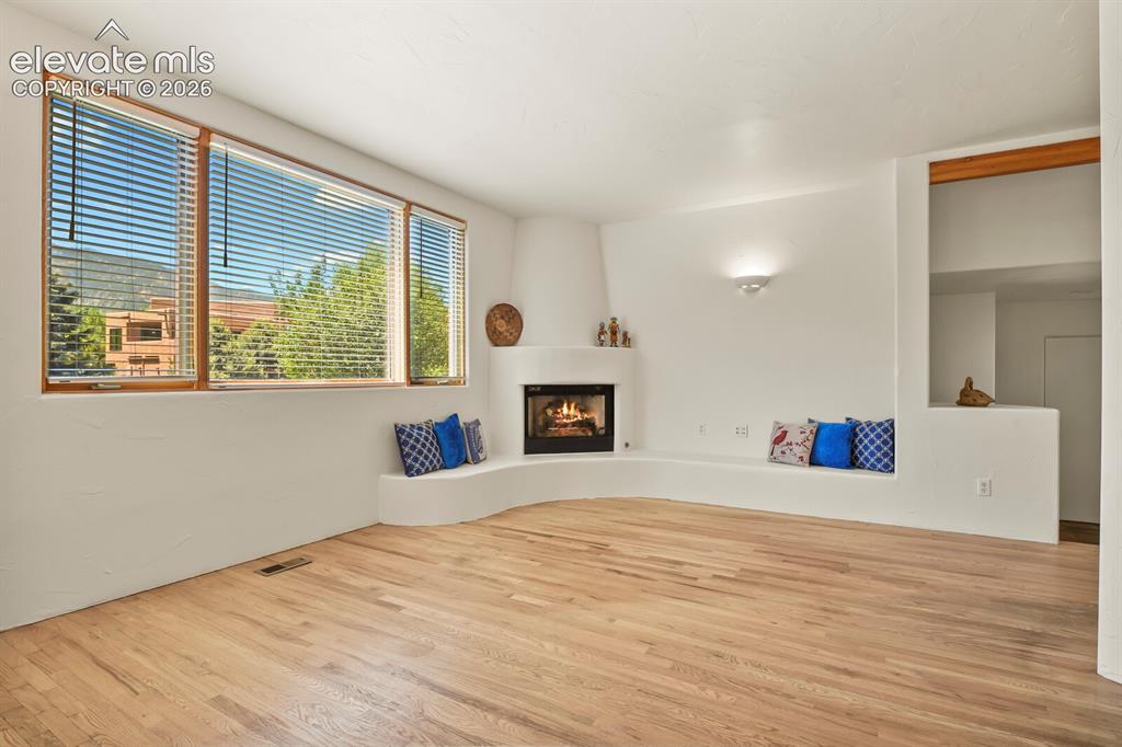 887 Oxford Lane Colorado Springs CO 80905