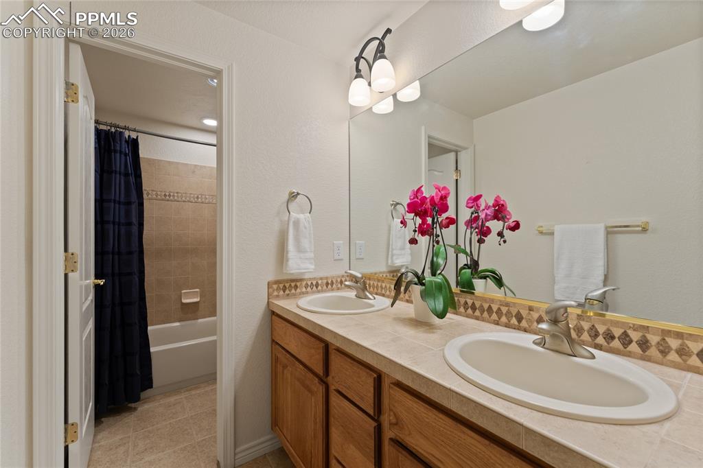 2544 Sierra Oak Drive Colorado Springs CO 80919