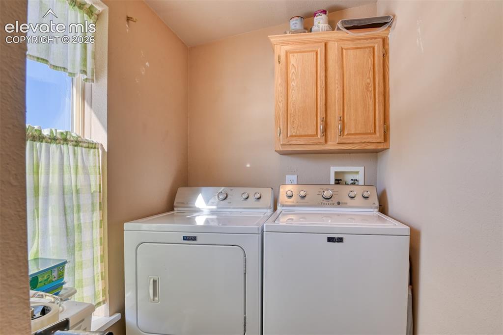 4661 Gray Fox Heights Colorado Springs CO 80922