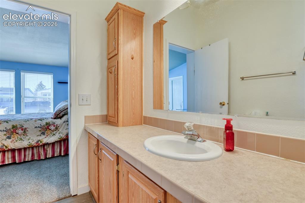 4661 Gray Fox Heights Colorado Springs CO 80922