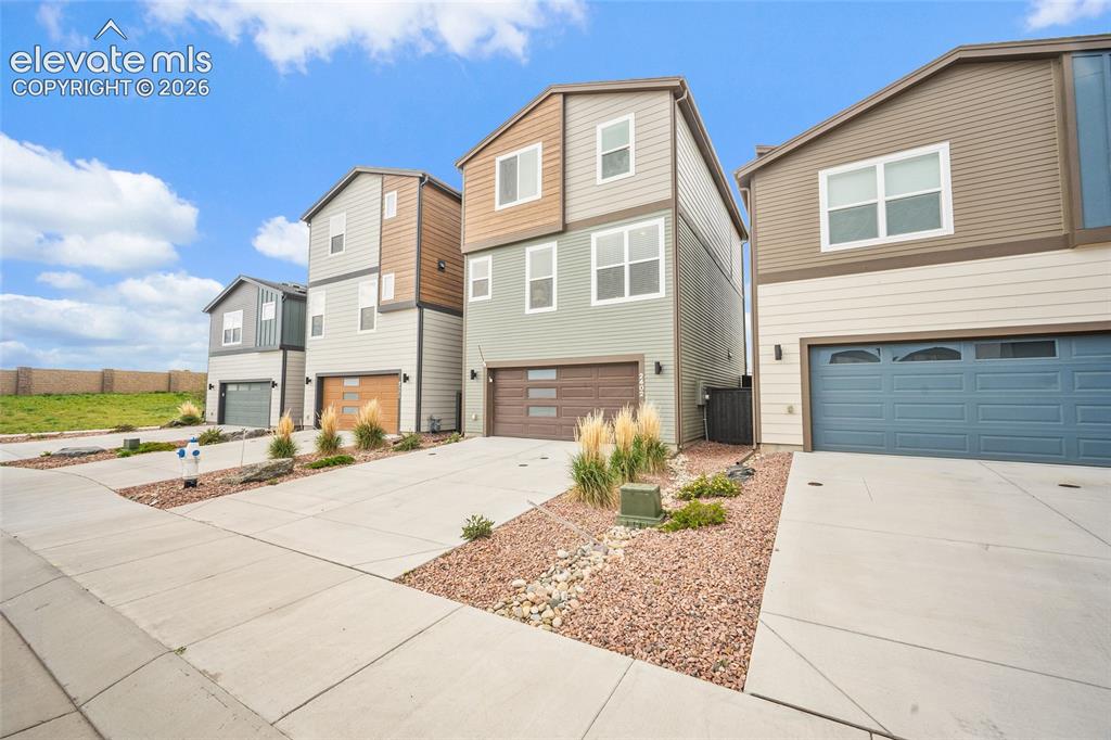 2402 Pony Club Lane Colorado Springs CO 80922
