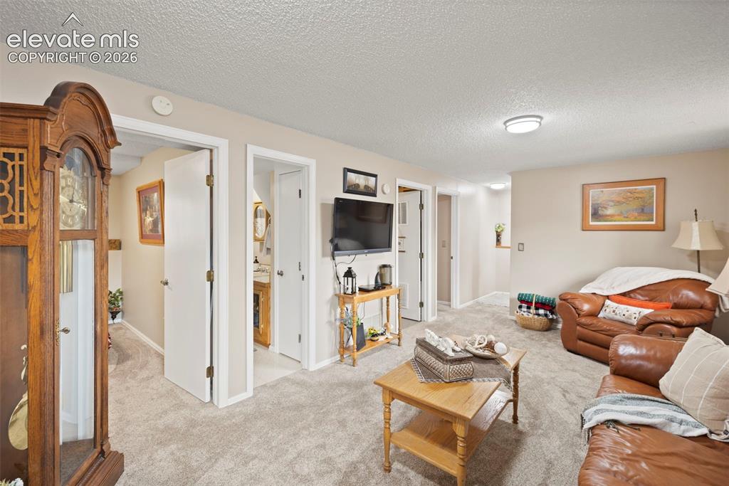 1825 Winnebago Road Colorado Springs CO 80915