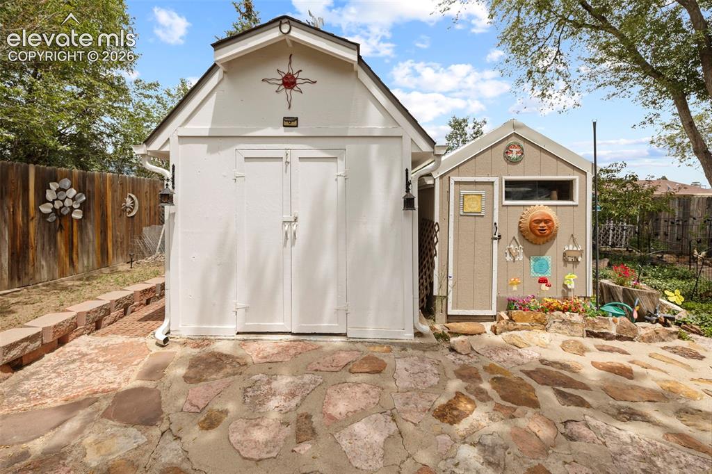 1825 Winnebago Road Colorado Springs CO 80915