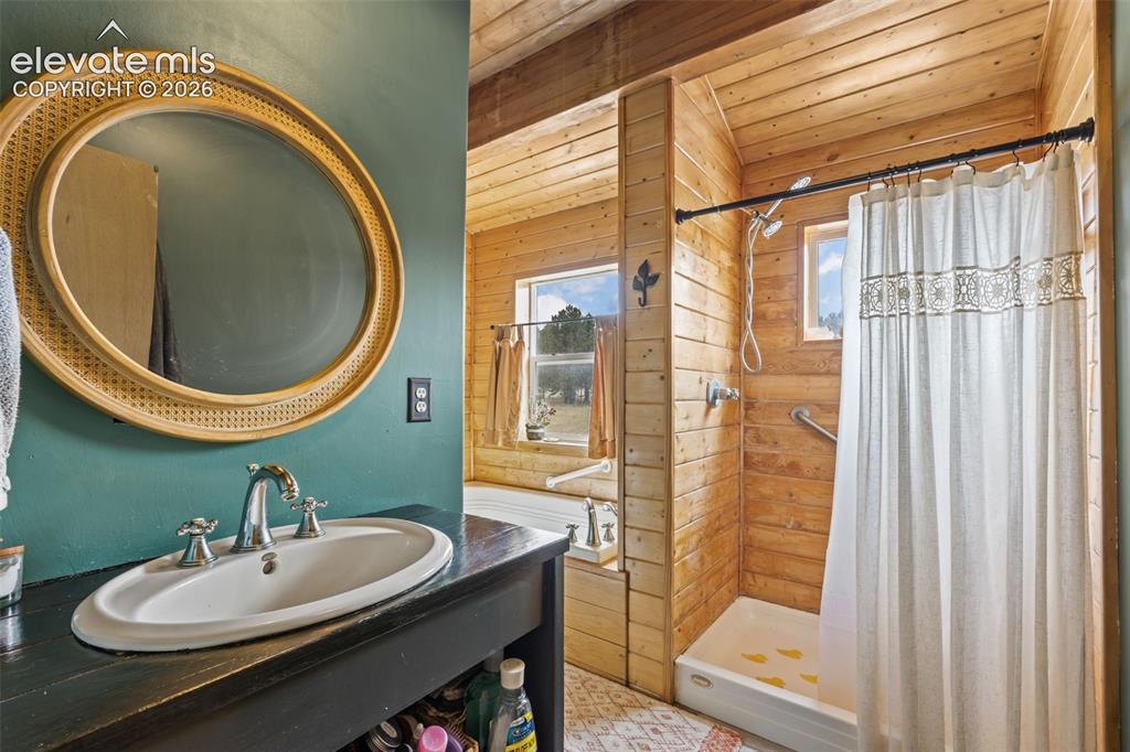475 Sioux Road Florissant CO 80816