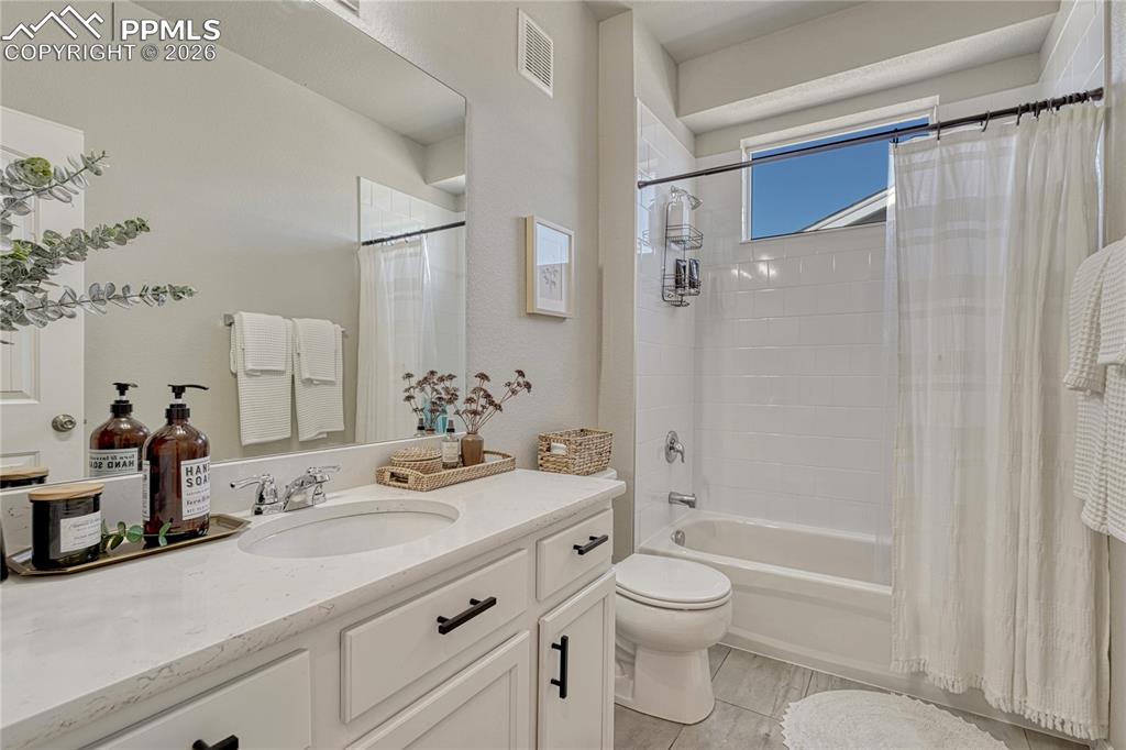 140 Wild Grass Way Colorado Springs CO 80919