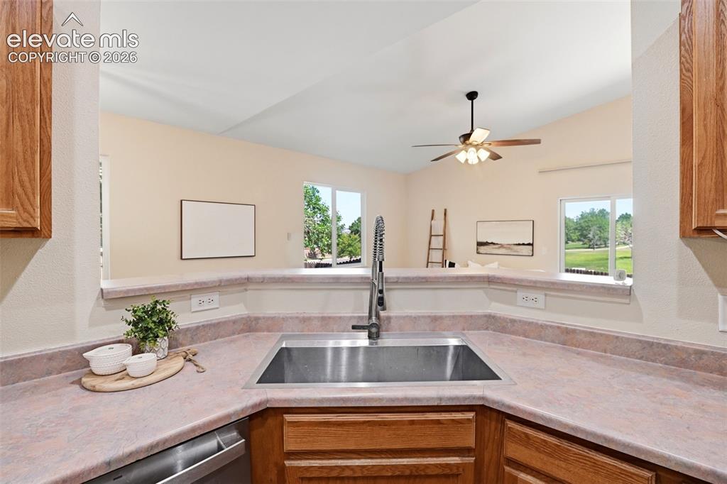 3135 River Valley View Colorado Springs CO 80922