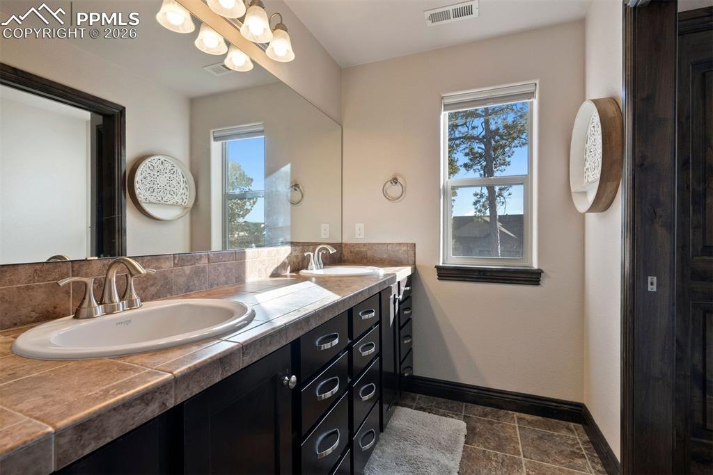 17576 Cabin Hill Lane Colorado Springs CO 80908
