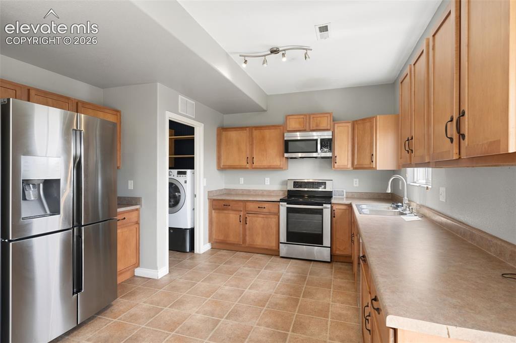 3802 Tahoe Forest Lane Colorado Springs CO 80925