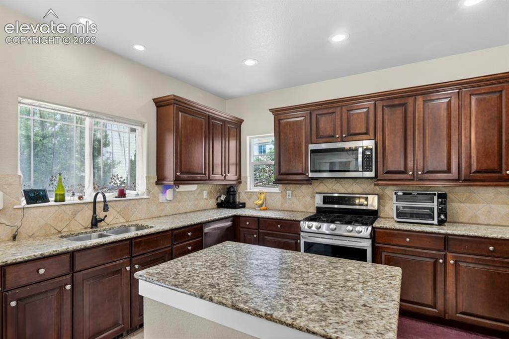 6660 Big Leaf Lane Colorado Springs CO 80927
