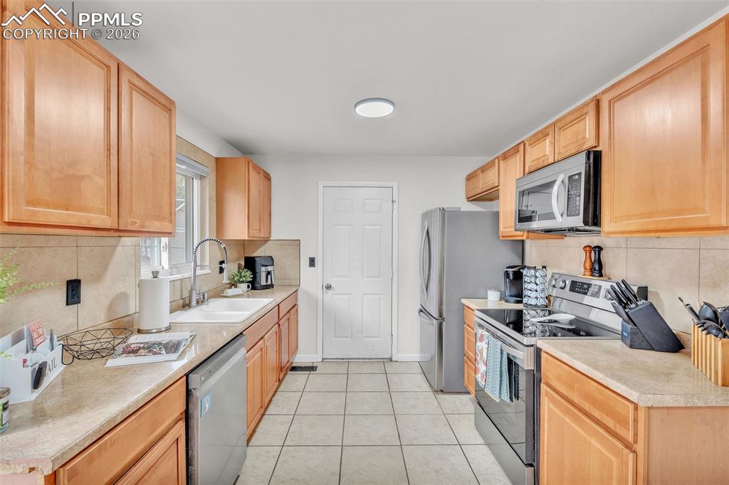 1498 Peterson Road Colorado Springs CO 80915
