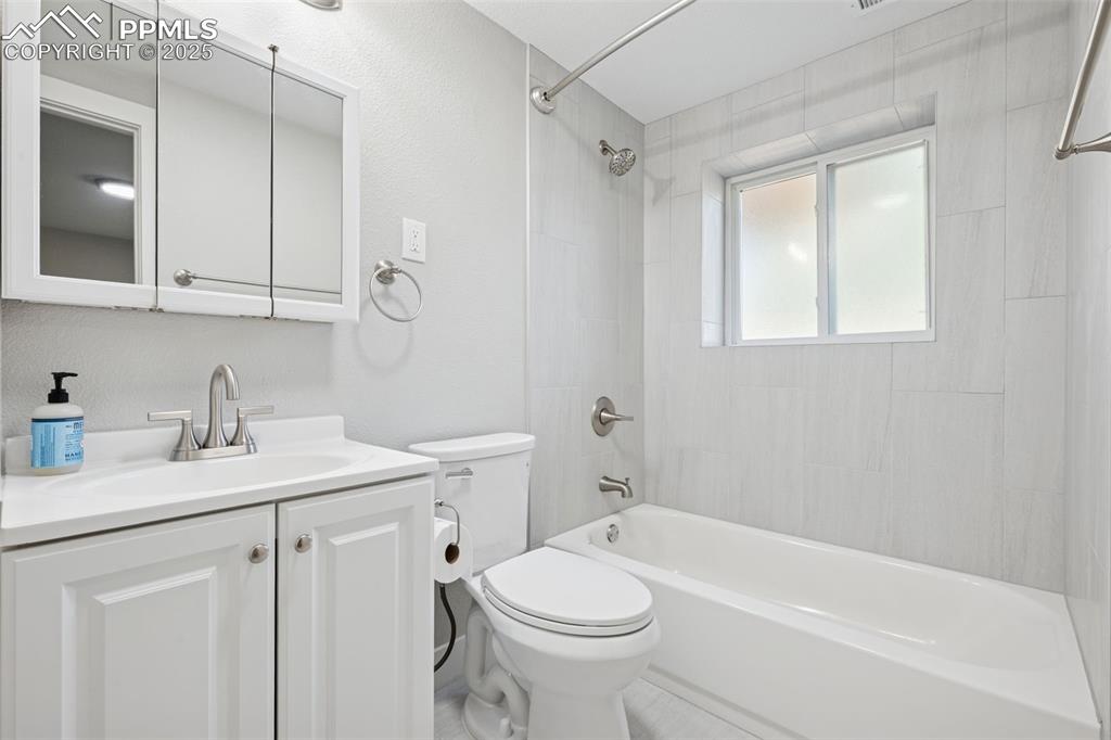 2123 Fernwood Drive Colorado Springs CO 80910