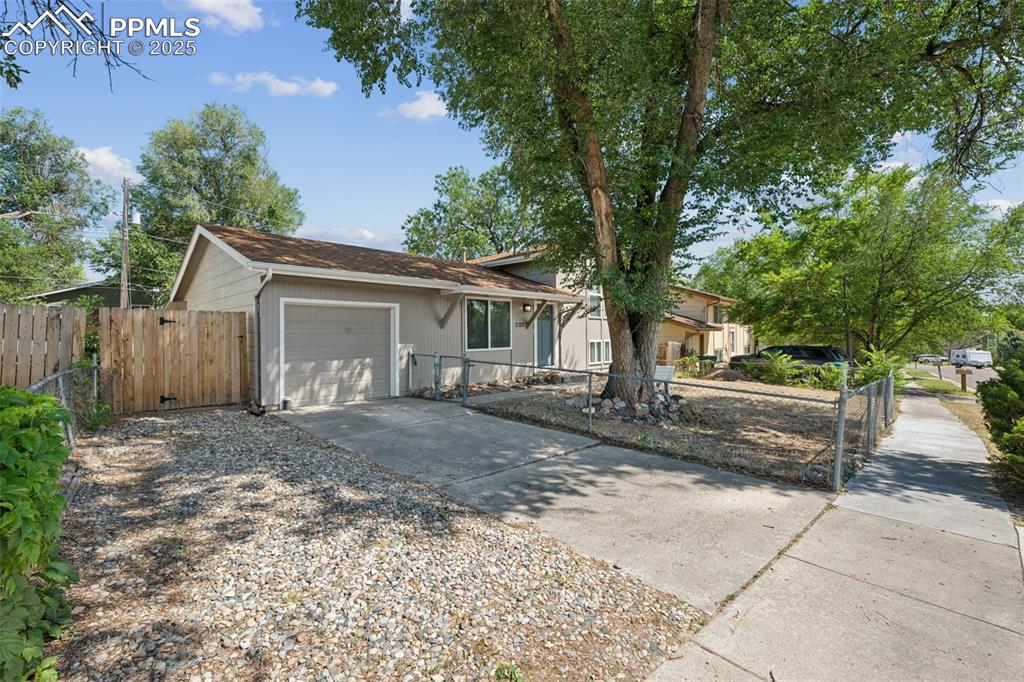 2123 Fernwood Drive Colorado Springs CO 80910