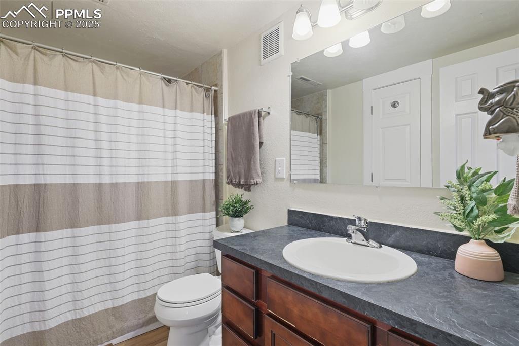 5475 Villa Circle Colorado Springs CO 80918