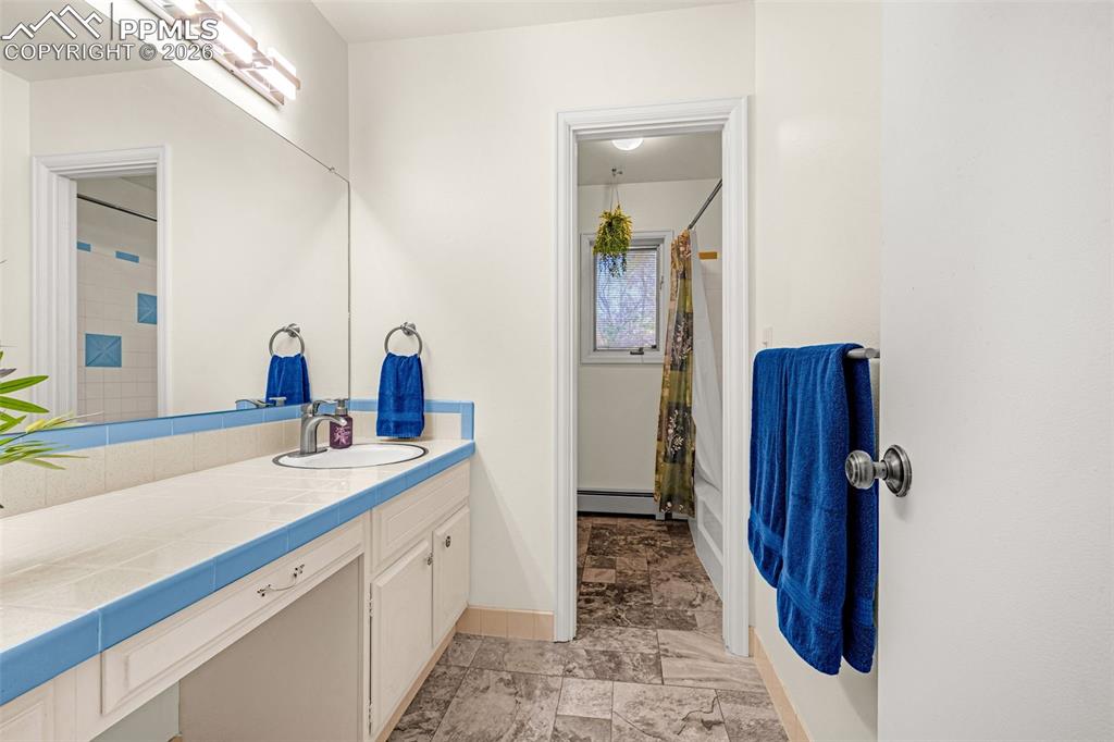 4307 Valli Vista Road Colorado Springs CO 80915