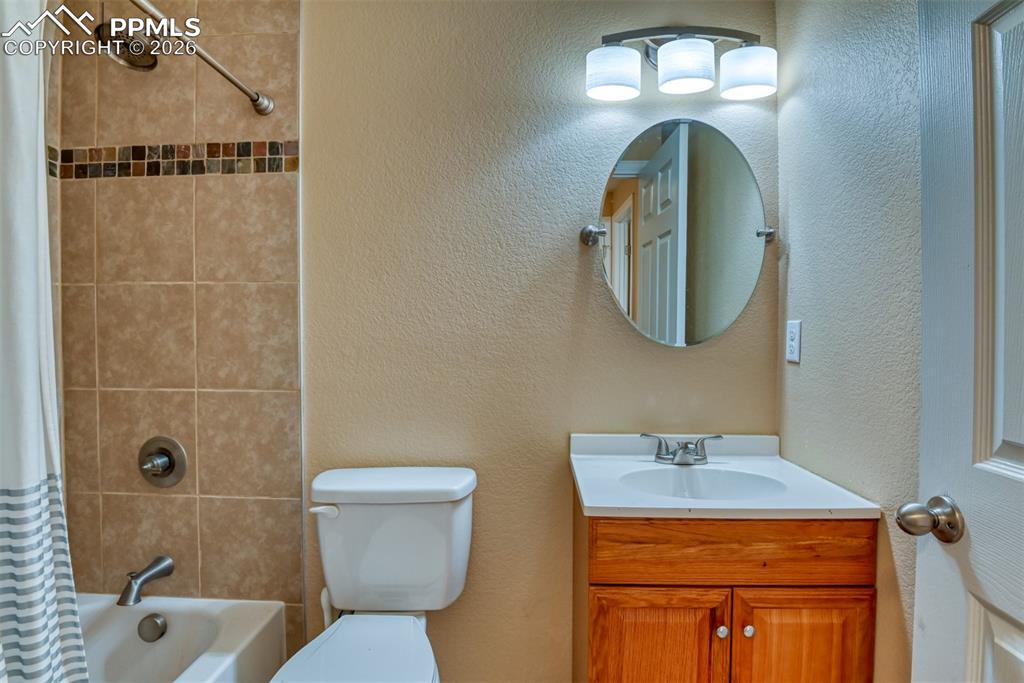 7417 Twin Valley Terrace Colorado Springs CO 80925