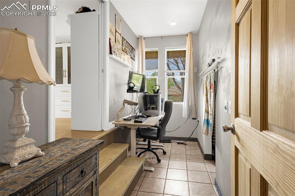 321 Graceland Grove Colorado Springs CO 80904