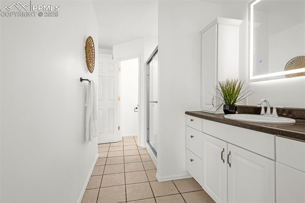 321 Graceland Grove Colorado Springs CO 80904