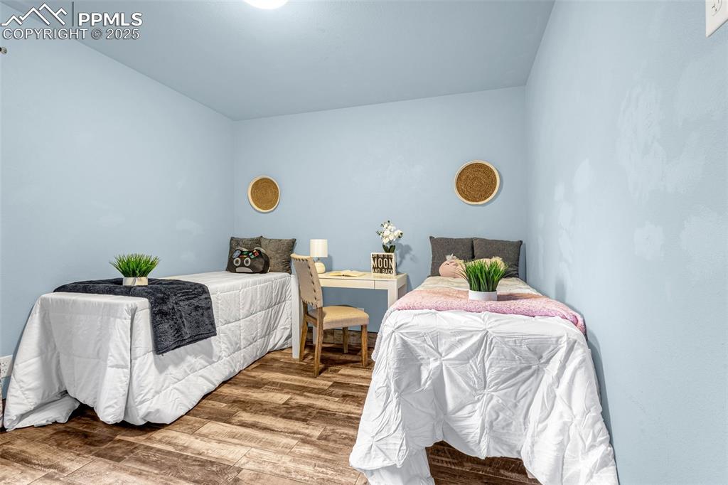 321 Graceland Grove Colorado Springs CO 80904