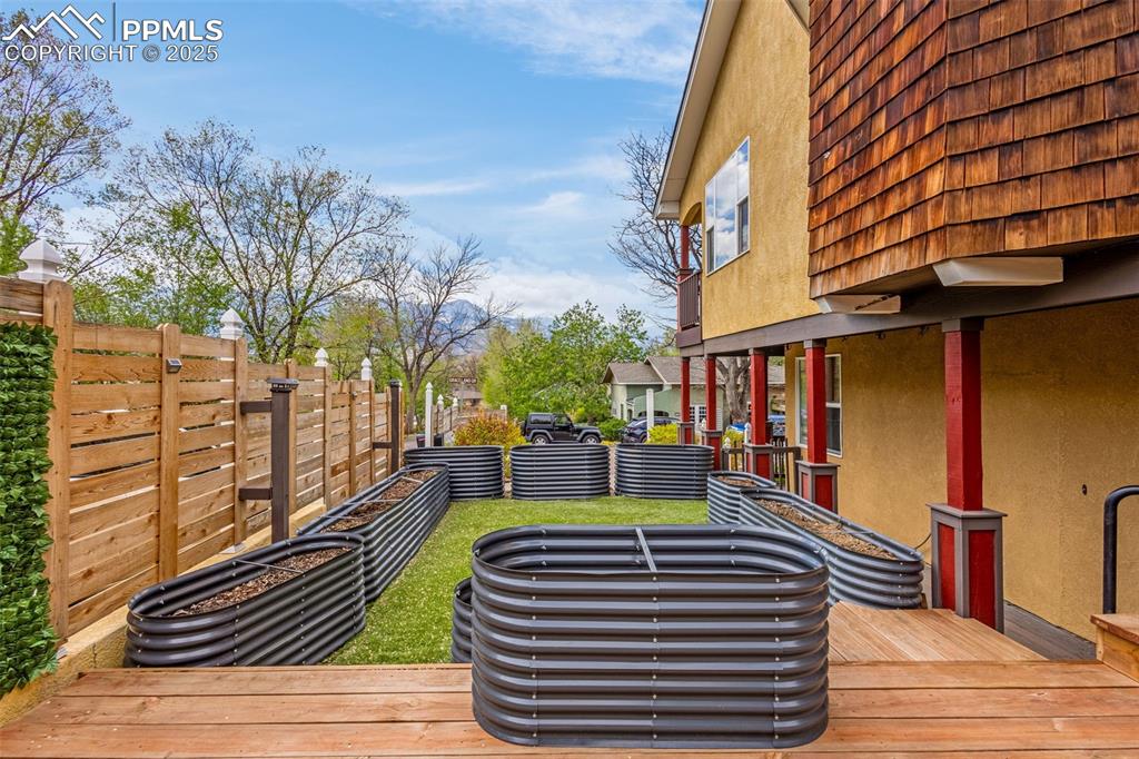 321 Graceland Grove Colorado Springs CO 80904