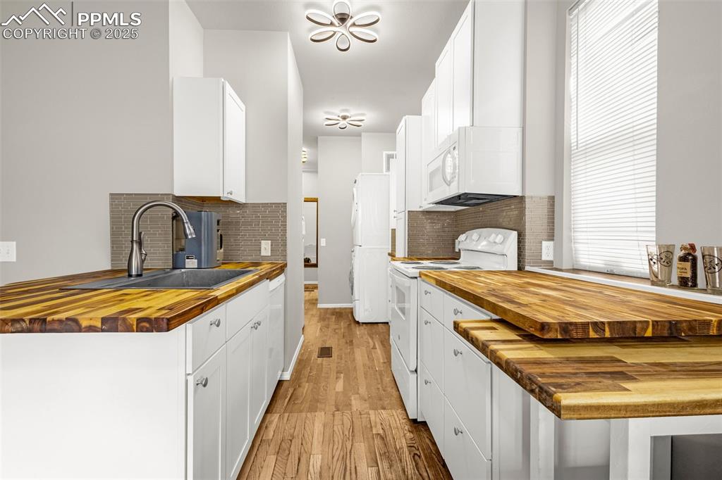 321 Graceland Grove Colorado Springs CO 80904