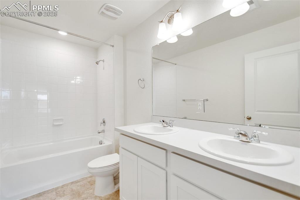 11726 Foraker Lane Colorado Springs CO 80925