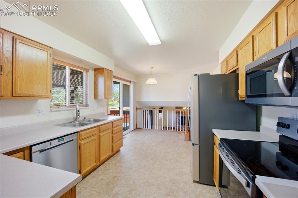 850 Stargate Drive Colorado Springs CO 80911