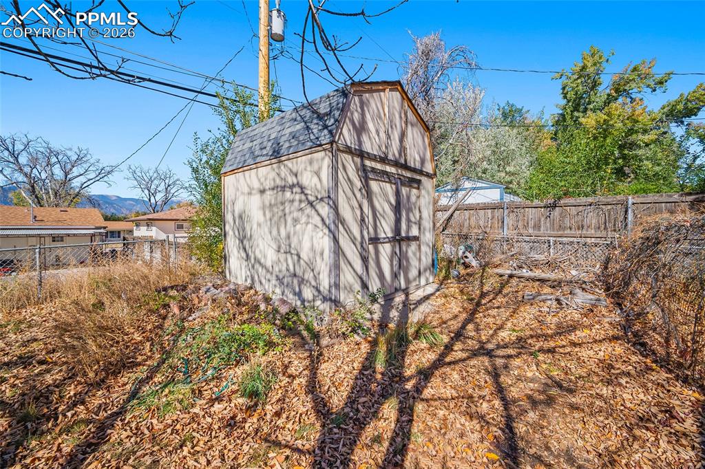 422 Hackberry Drive Colorado Springs CO 80911