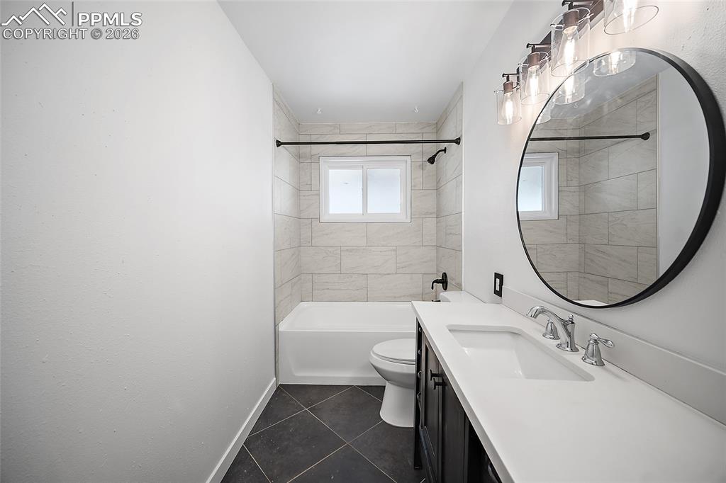 422 Hackberry Drive Colorado Springs CO 80911