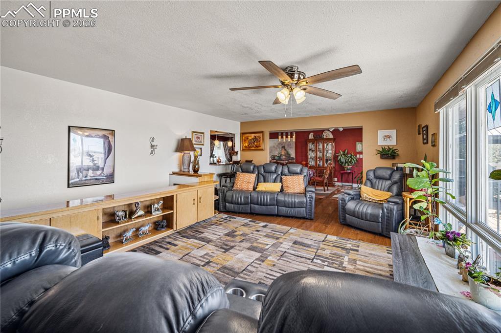 4011 Valley Drive Pueblo CO 81008