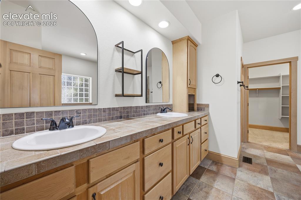 164 Metcalf Lane Monument CO 80132