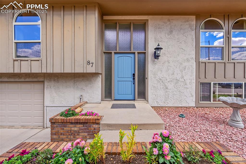 87 Raven Hills Court Colorado Springs CO 80919