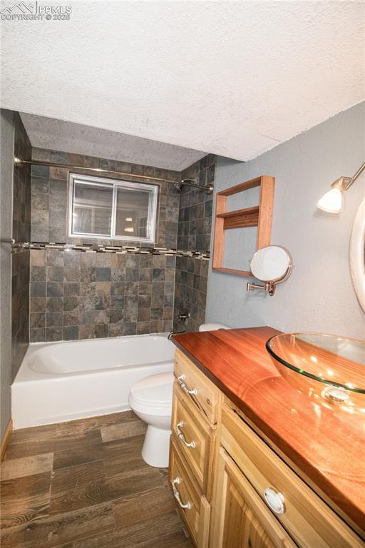 7040 Buckhorn Circle Colorado Springs CO 80919