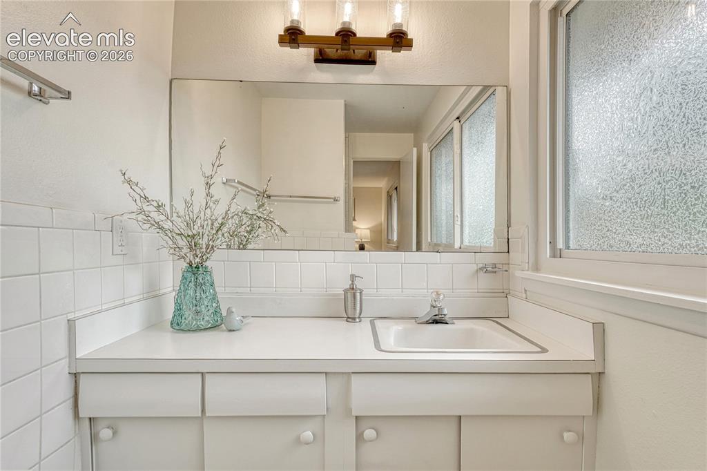 2301 Bedford Lane Colorado Springs CO 80909