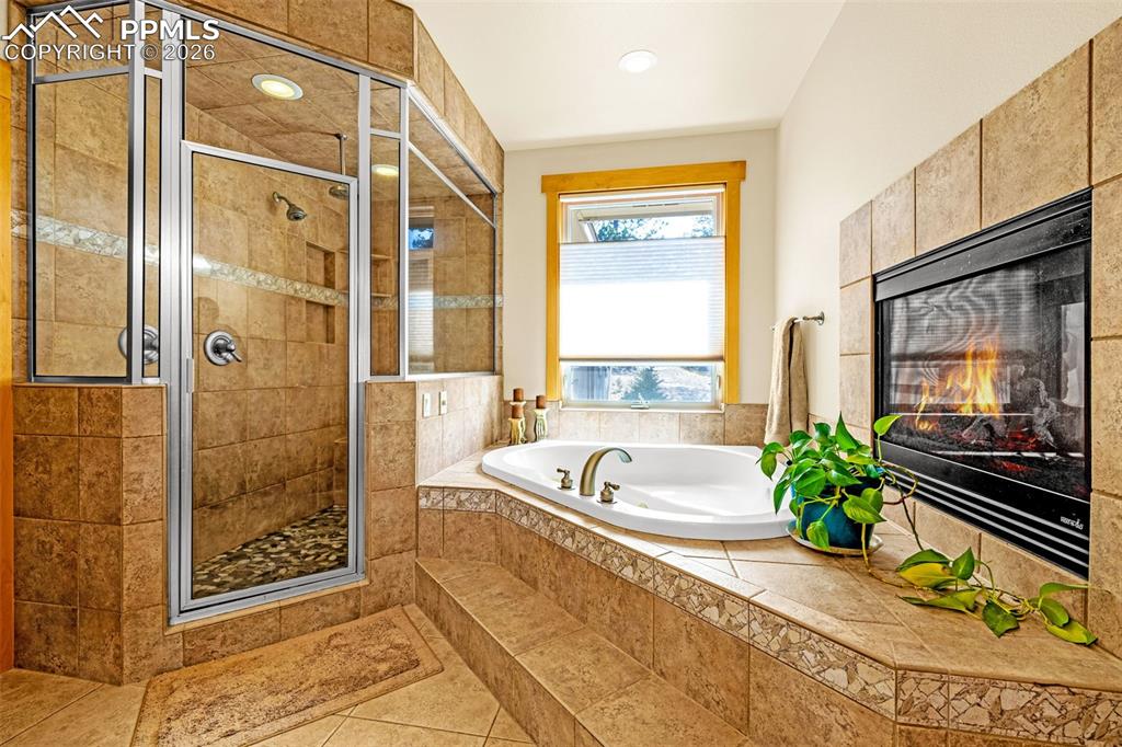 2638 N Mountain Estates Road Florissant CO 80816