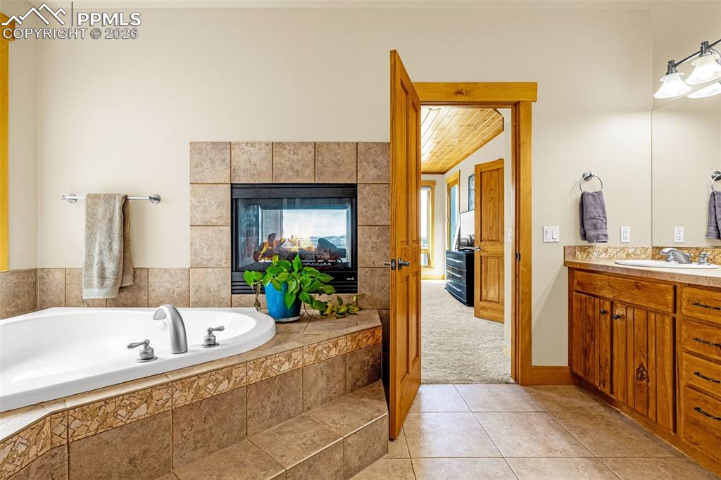 2638 N Mountain Estates Road Florissant CO 80816