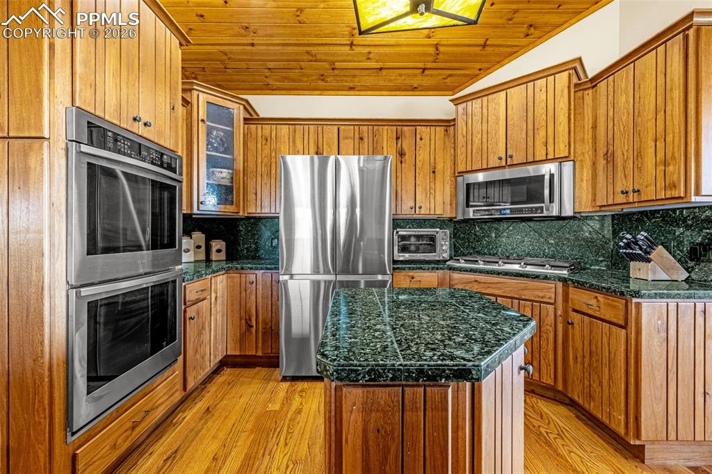 2638 N Mountain Estates Road Florissant CO 80816