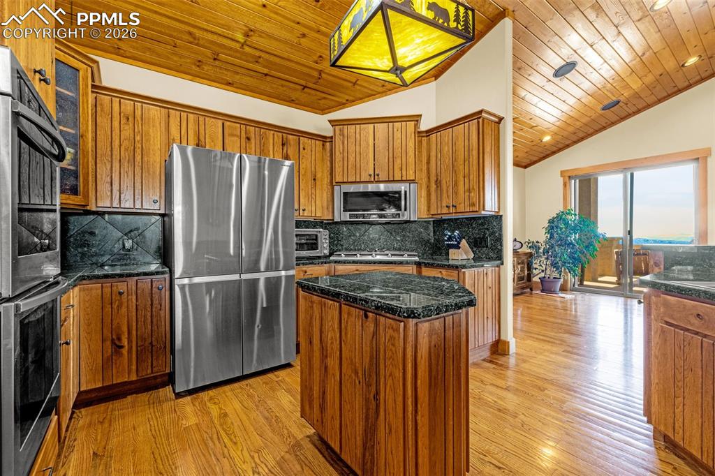 2638 N Mountain Estates Road Florissant CO 80816