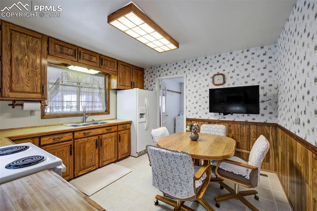 212 Rose Drive Colorado Springs CO 80911