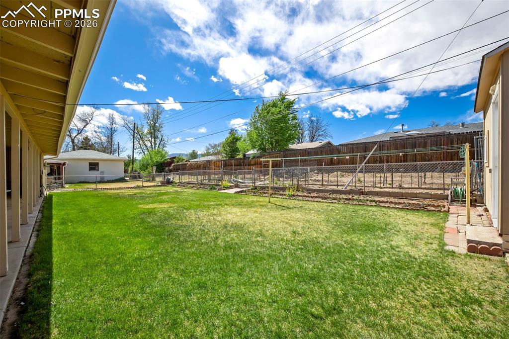 212 Rose Drive Colorado Springs CO 80911